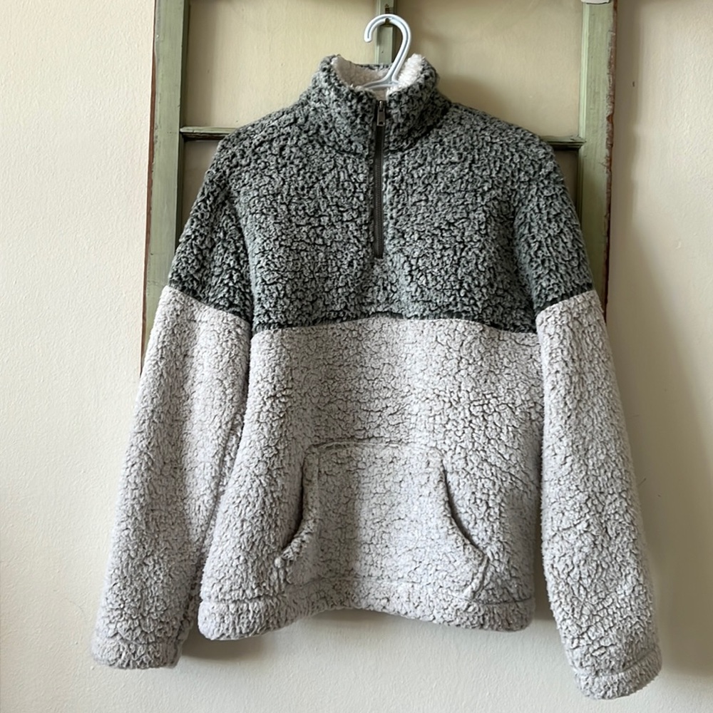 Love Tree Fleece Pull Over Top Two Tone Quarter Zip Grey and Taupe Size M